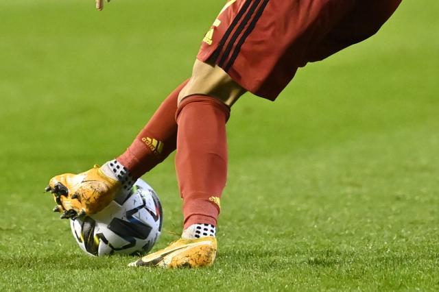 8868体育-本土球员报名规定也违法？欧洲法院再将欧足联一军